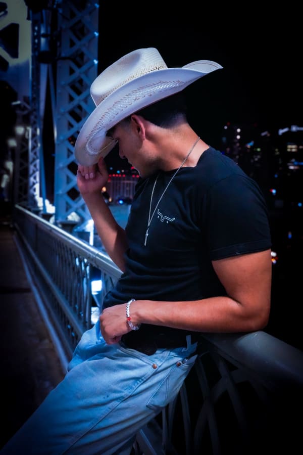 Nashville bridge — portrait